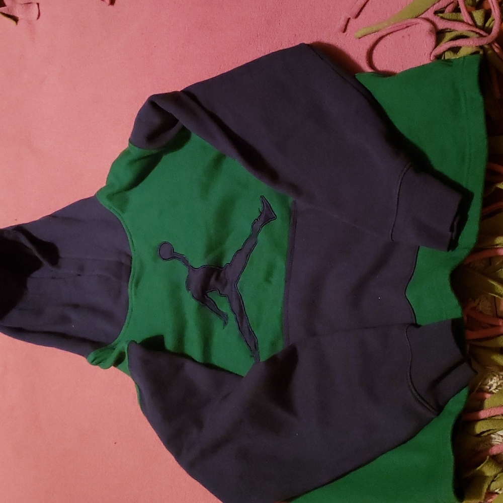 Jordan Size XL Green and Navy Blue Hoodie with Jordan Emblem on the front.